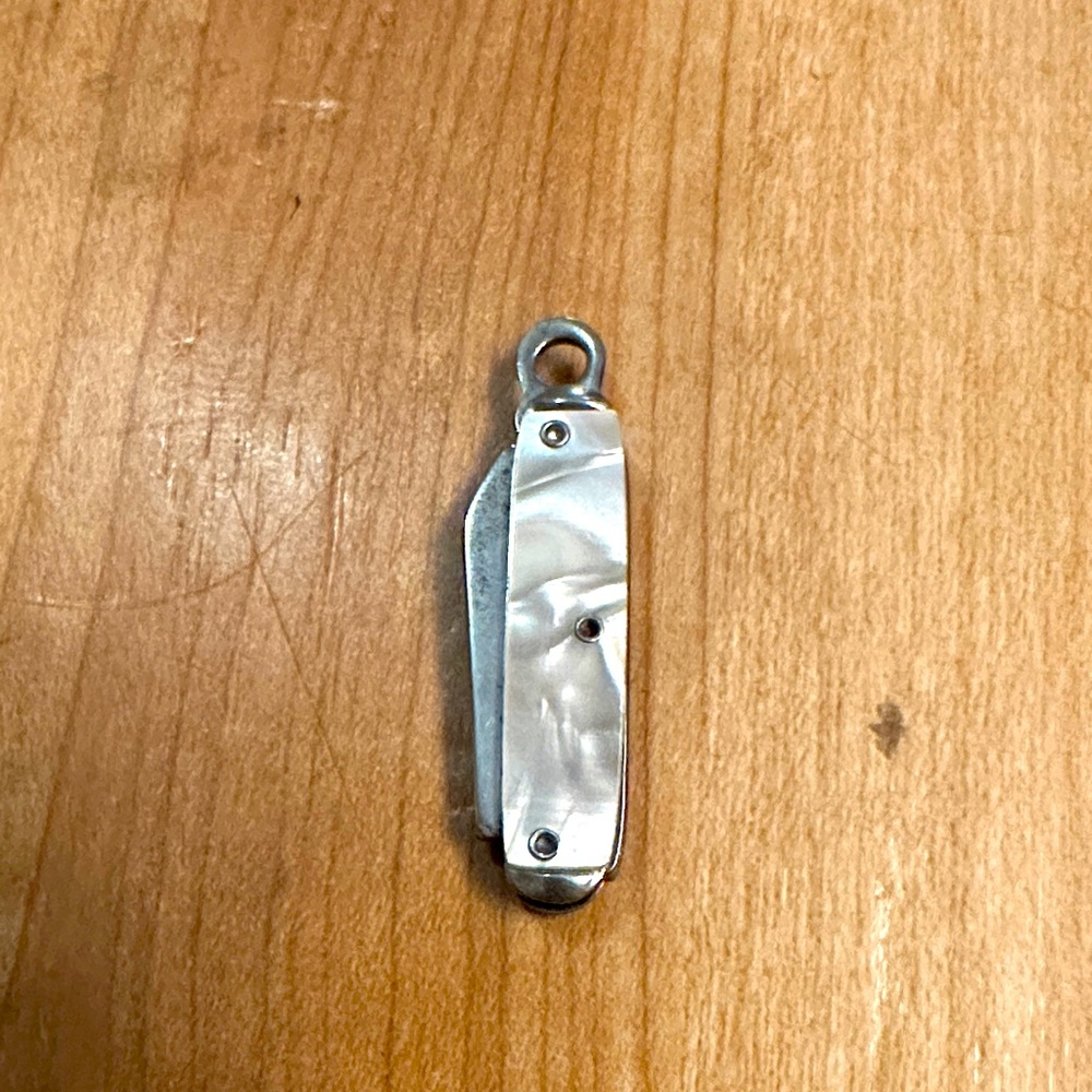 Miniature knife 🔪 pendant